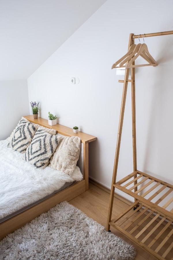 Sziklai Apartman Veszprem Luaran gambar