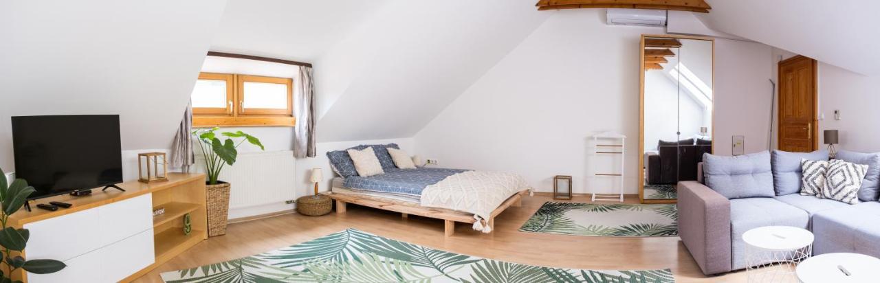 Sziklai Apartman Veszprem Luaran gambar
