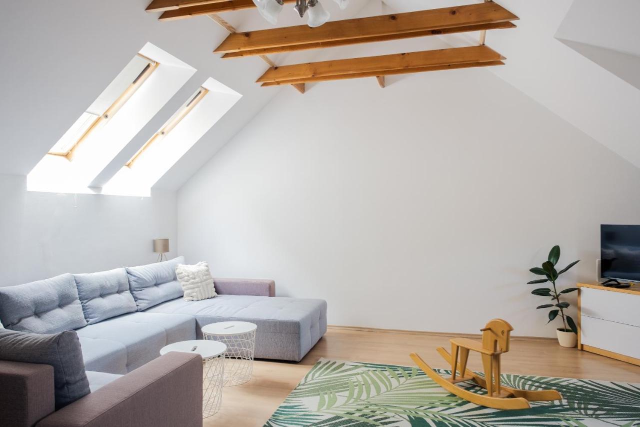 Sziklai Apartman Veszprem Luaran gambar