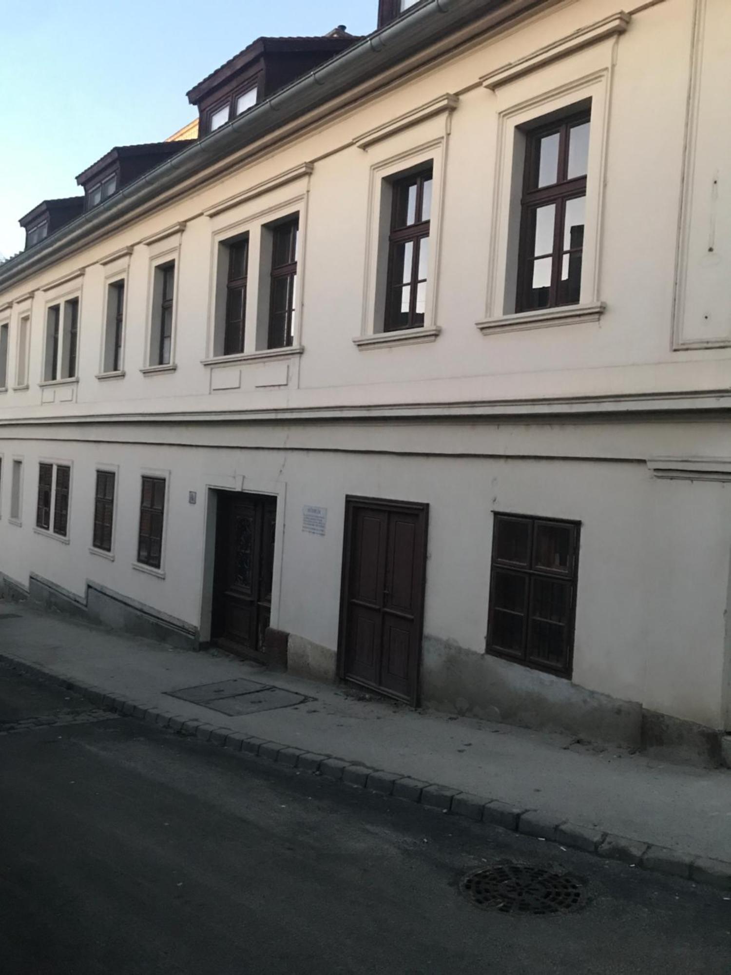 Sziklai Apartman Veszprem Luaran gambar